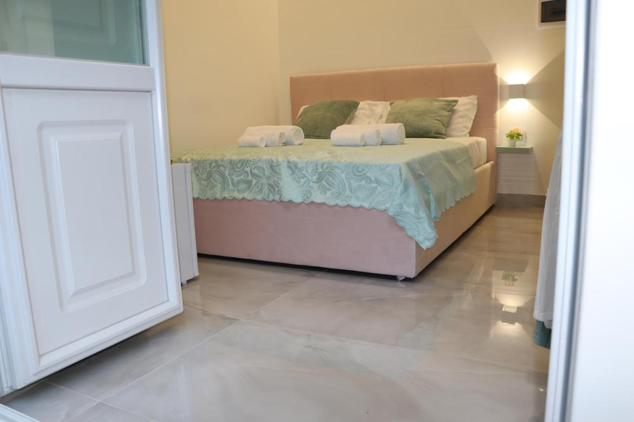 Barbaro Suite & Apartment Napoli Eksteriør bilde