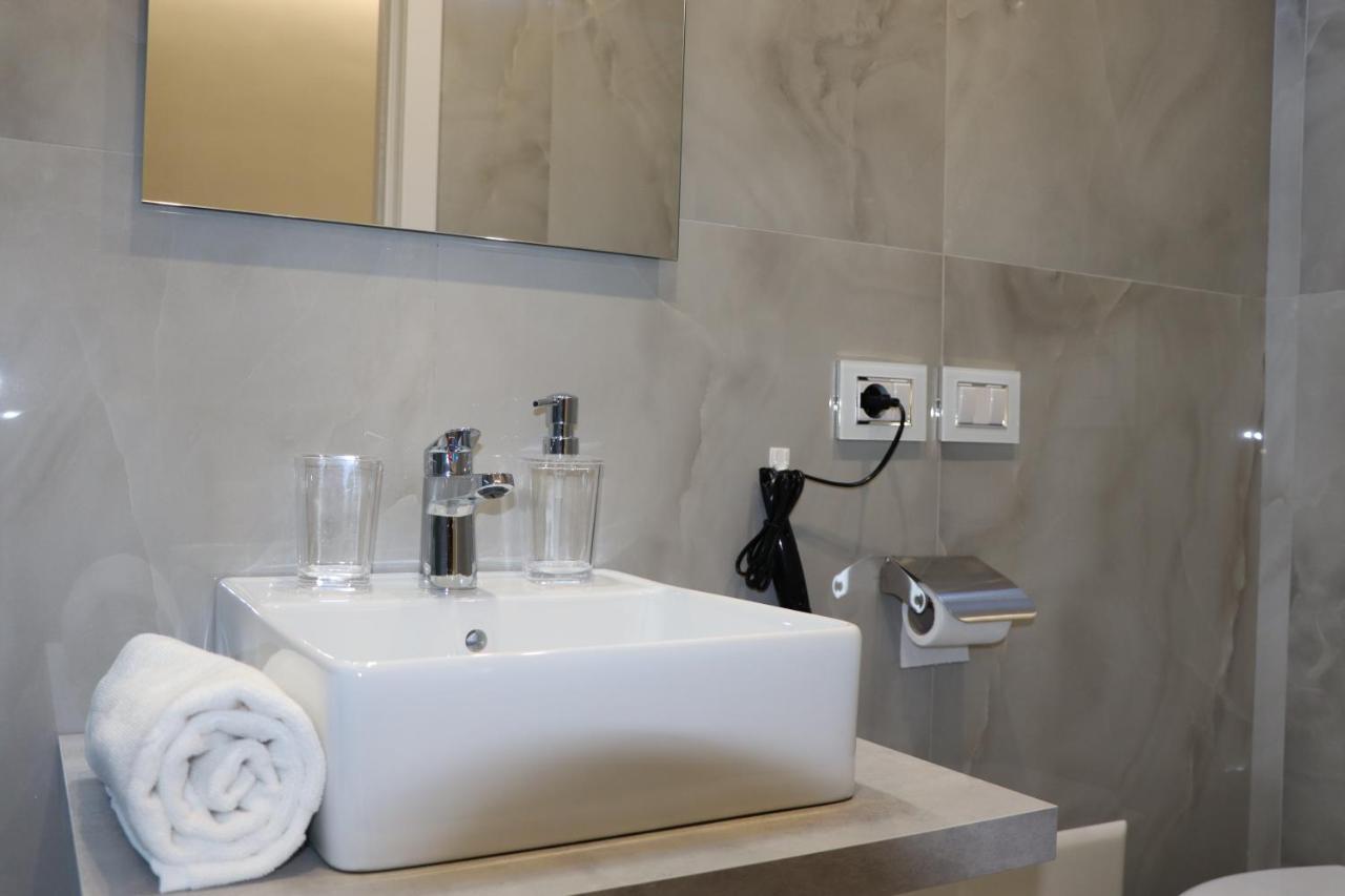 Barbaro Suite & Apartment Napoli Eksteriør bilde