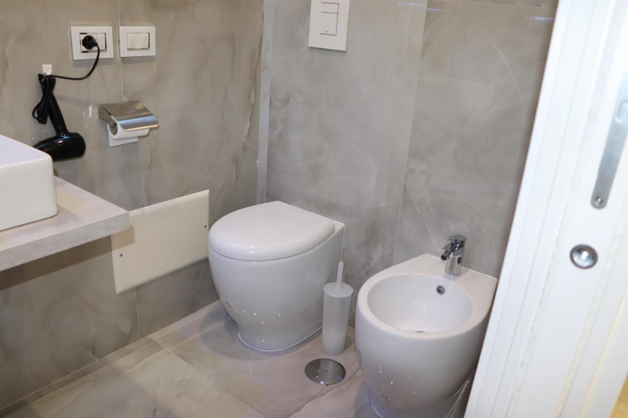 Barbaro Suite & Apartment Napoli Eksteriør bilde